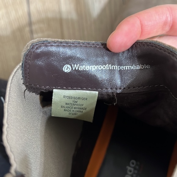 Blondo Mens Waterproof Suede Ankle Boots - Picture 5 of 9